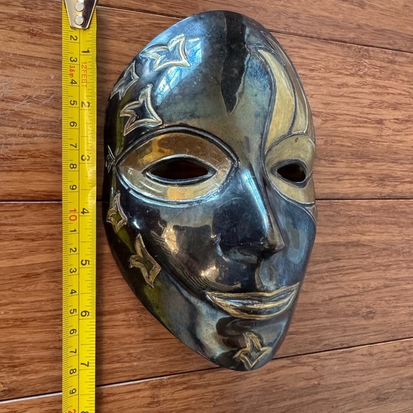 Vintage Solid Brass Decorative Mask, Made in India, Two-Toned Brass Mask - Picture 4 of 8